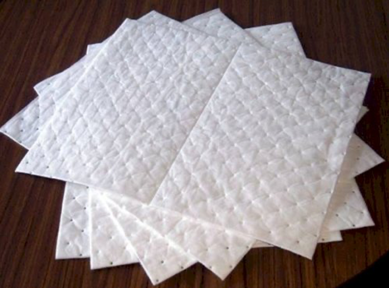 Tấm thấm hút dầu