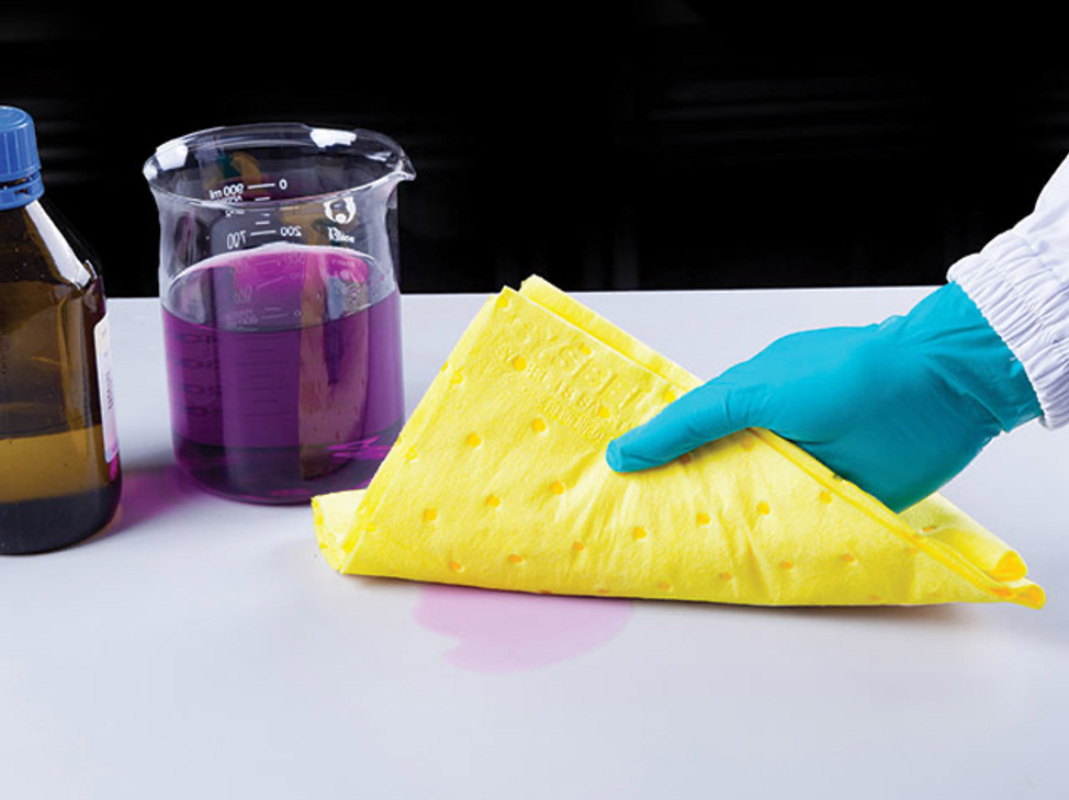 Tấm thấm hút hóa chất