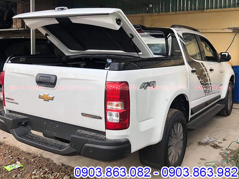 Tăng Cường Độ Bền Cho Xe Colorado Với Nắp Thùng Cao Cấp